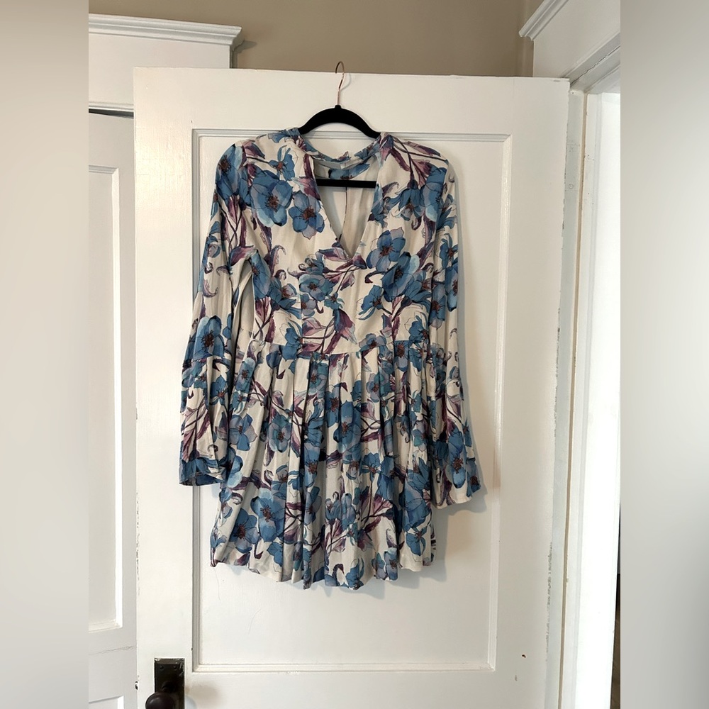 Women’s dress